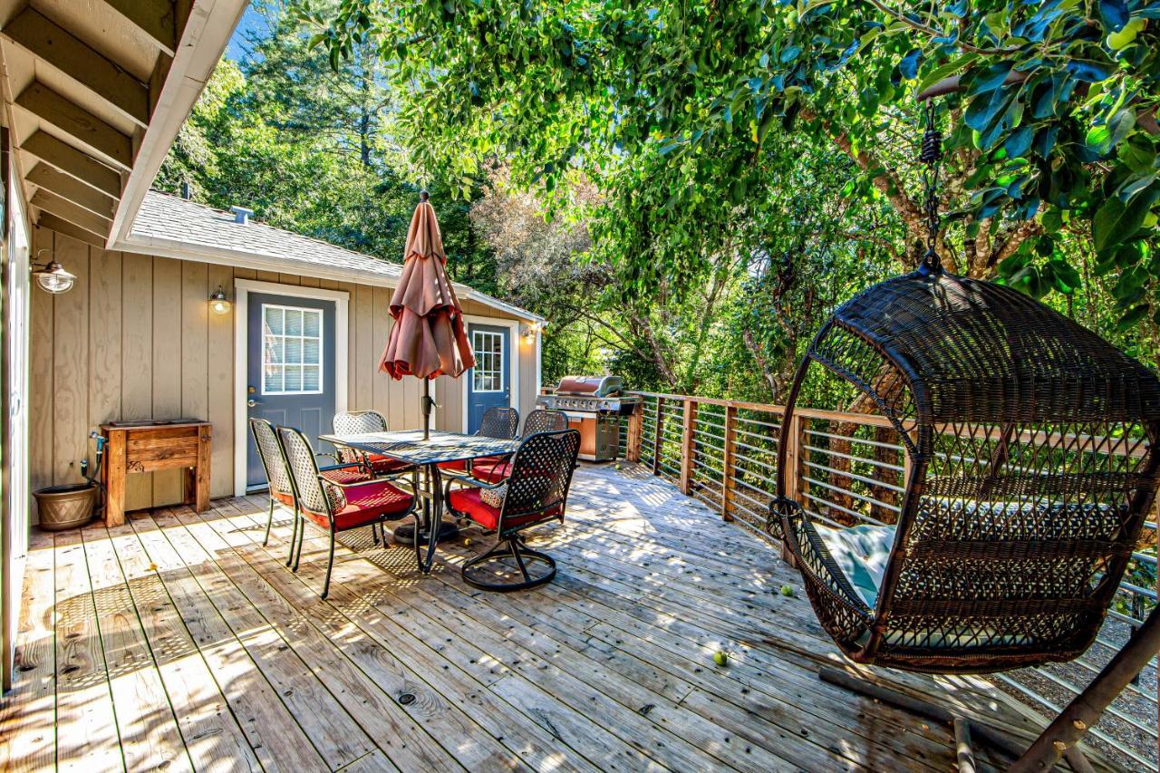 Orchard Near The River Escape Forestville Exterior photo